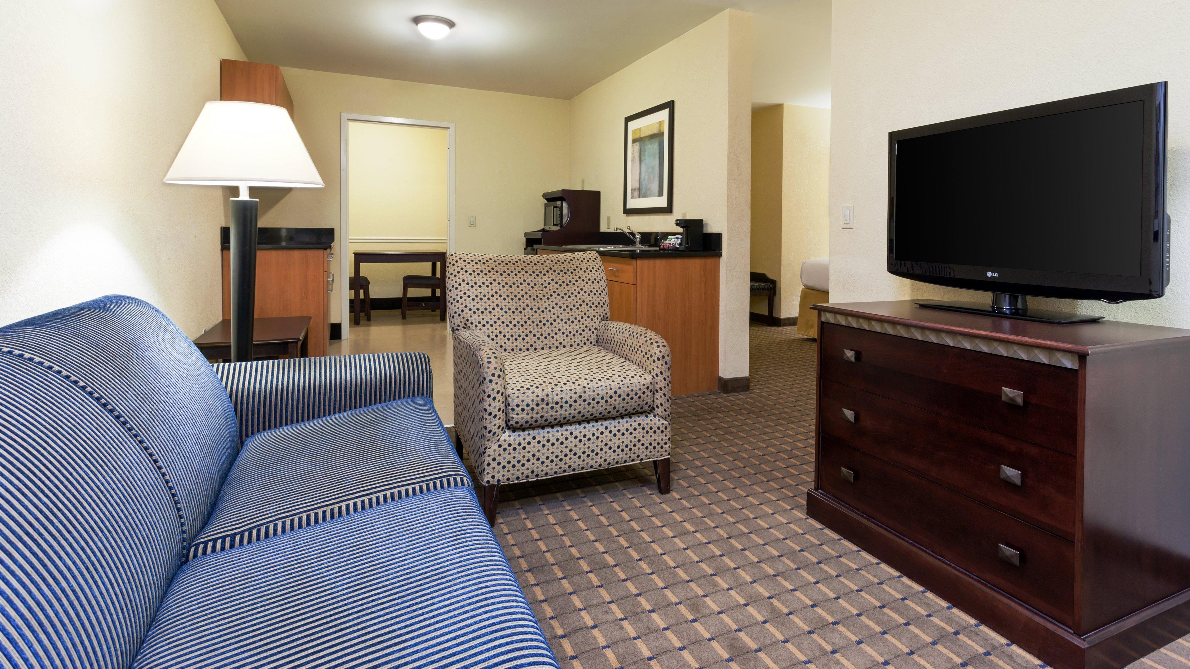 Holiday Inn Express And Suites Allentown West By Ihg Экстерьер фото