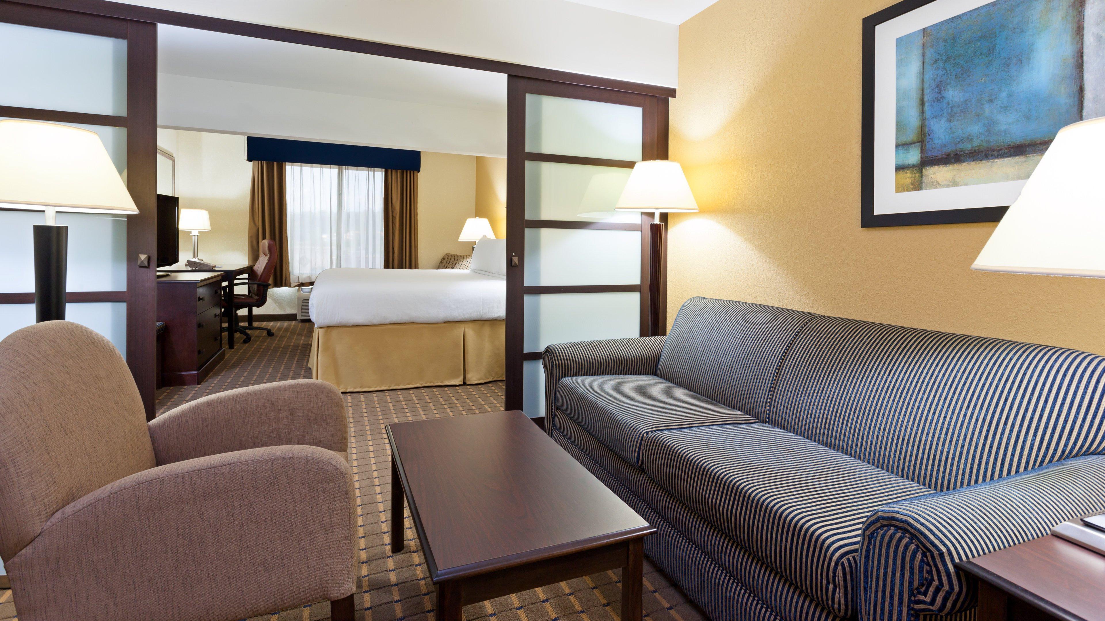 Holiday Inn Express And Suites Allentown West By Ihg Экстерьер фото