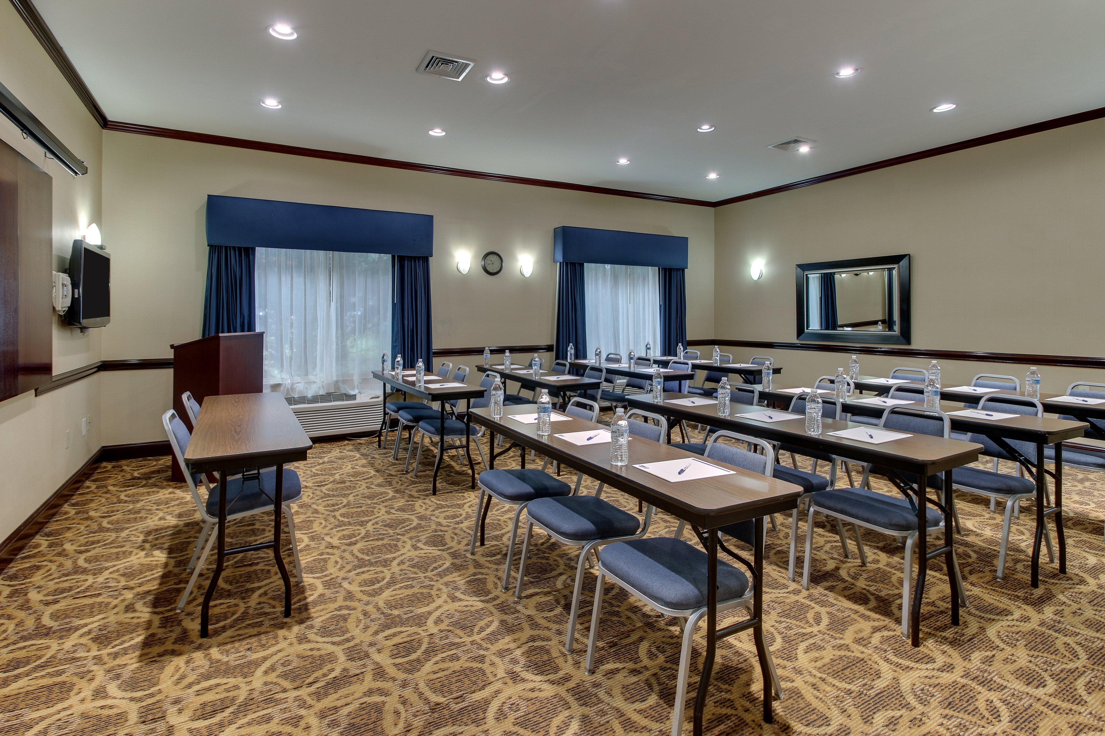 Holiday Inn Express And Suites Allentown West By Ihg Экстерьер фото