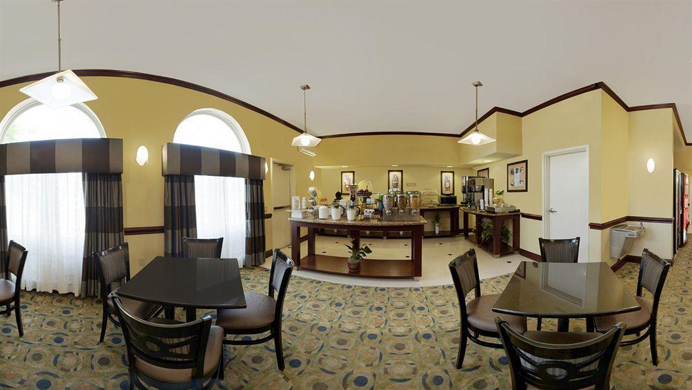 Holiday Inn Express And Suites Allentown West By Ihg Экстерьер фото